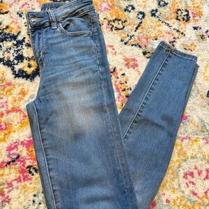 American Eagle High Rise Blue Jeans